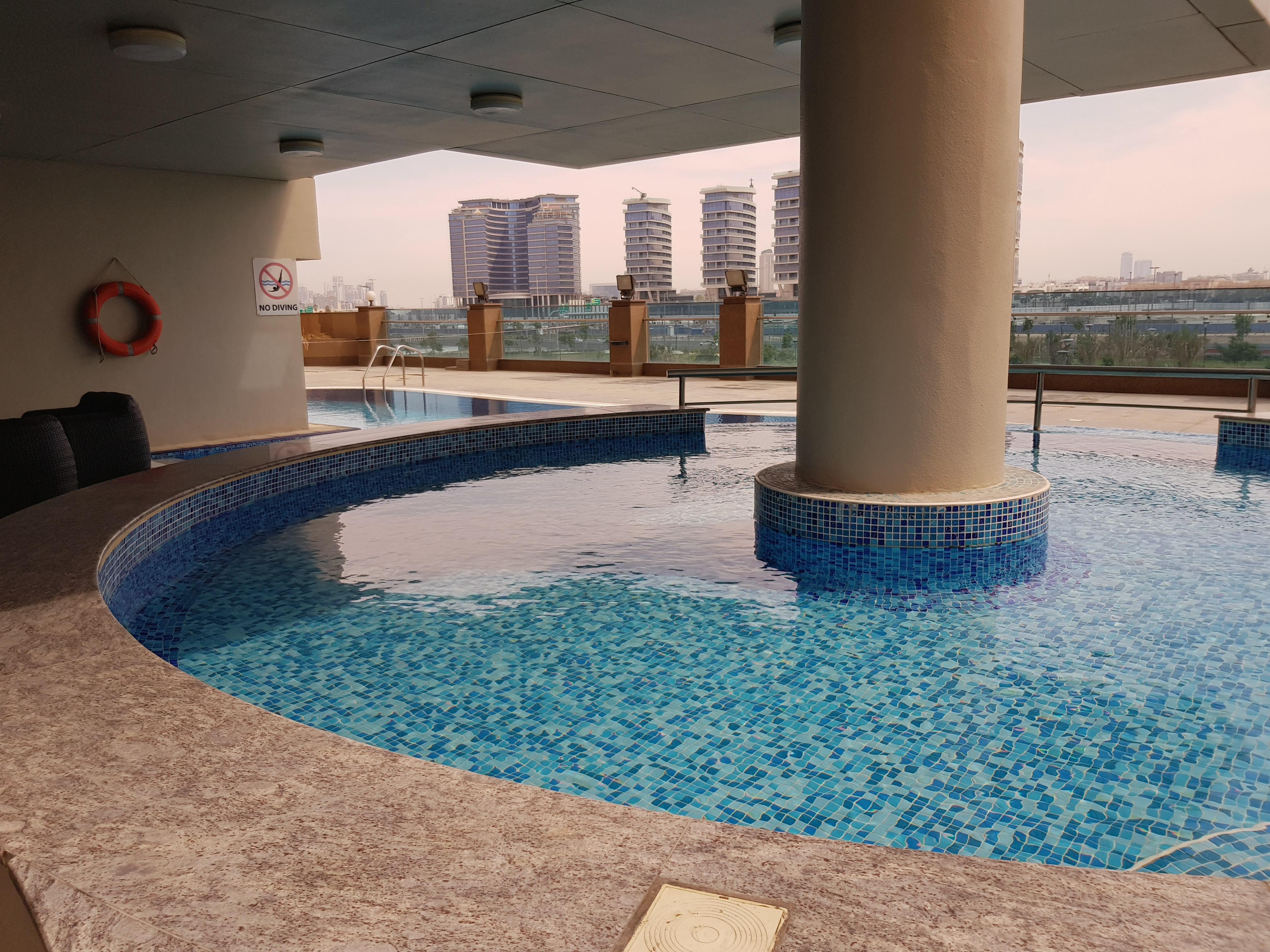 Tulip Creek Hotel apartamentos Dubái Exterior foto